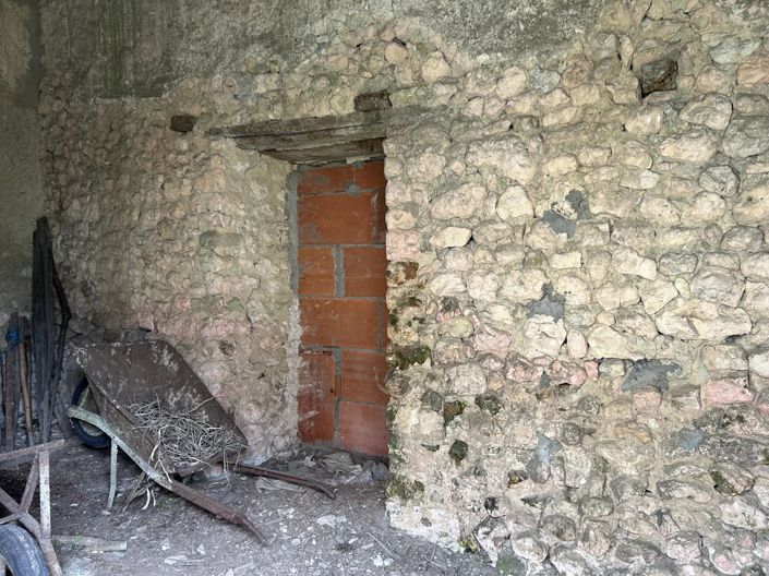 Image No.13-2 Bed House for sale