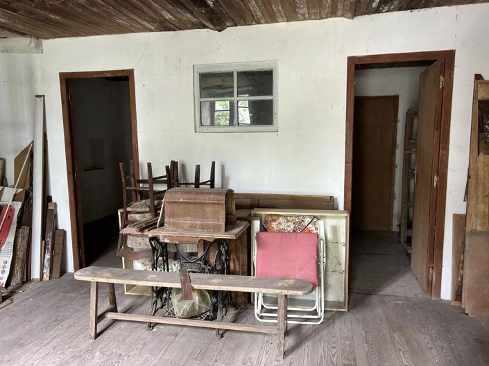 Image No.9-2 Bed House for sale