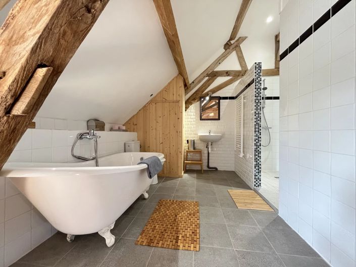 Image No.14-2 Bed House for sale