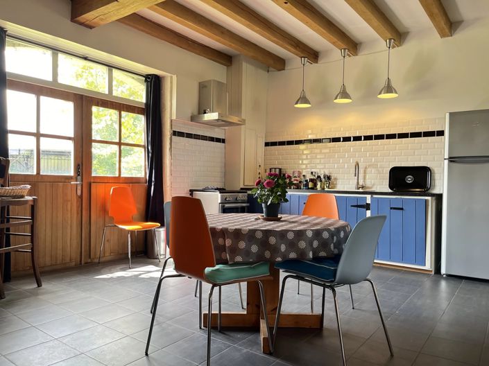 Image No.5-2 Bed House for sale