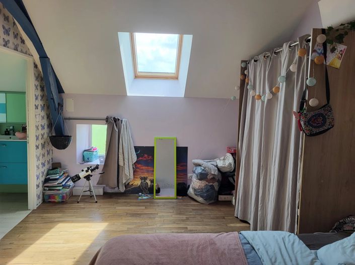 Image No.10-3 Bed House for sale