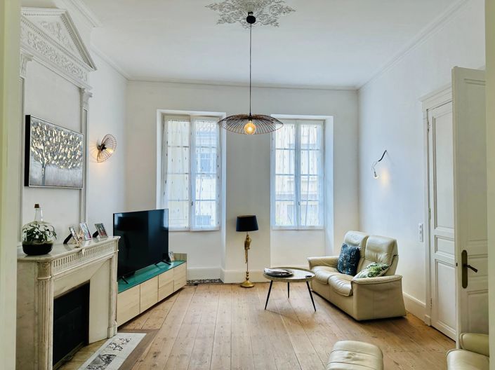 Image No.5-5 Bed House for sale