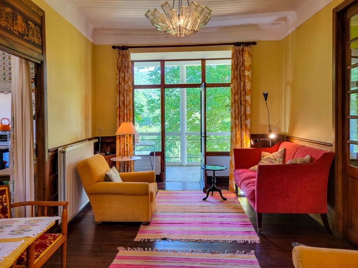 Image No.3-5 Bed House for sale