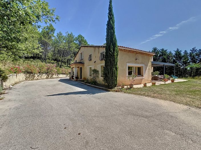 Image No.7-7 Bed House for sale