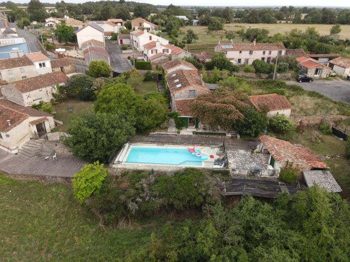 Image No.3-5 Bed House for sale