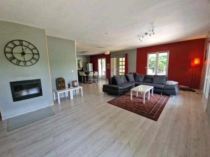 Image No.3-4 Bed House for sale