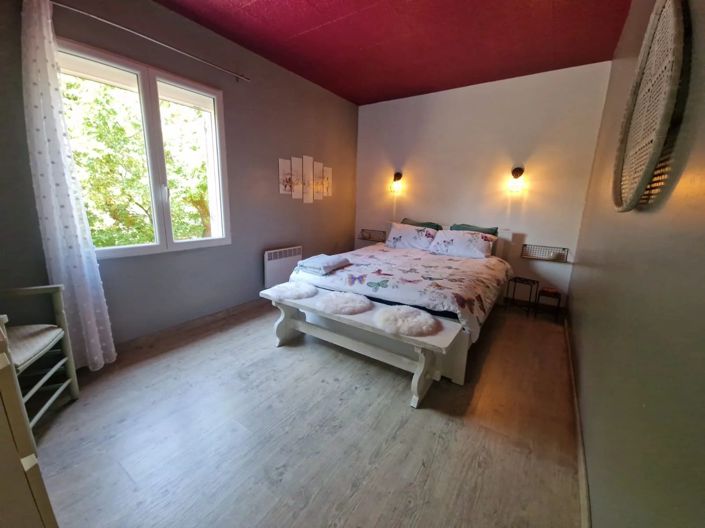 Image No.8-4 Bed House for sale