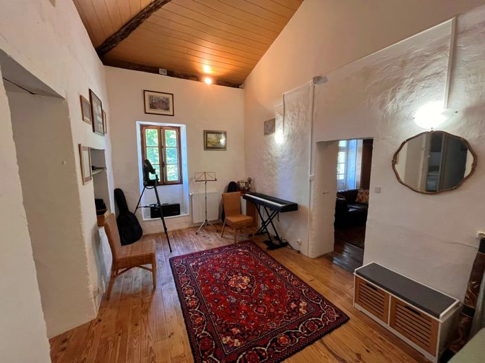 Image No.9-4 Bed House for sale