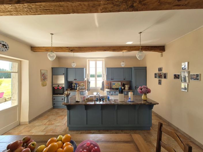 Image No.3-5 Bed House for sale