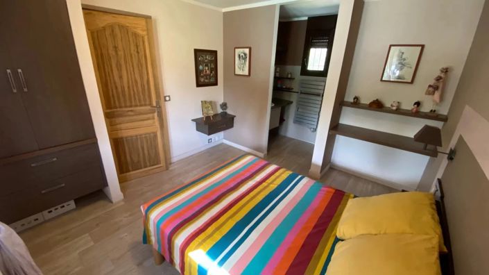 Image No.8-Maison de 4 chambres à vendre à La Roque-d'Anthéron