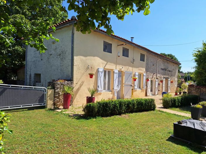 Image No.1-Maison de 3 chambres à vendre à Civray