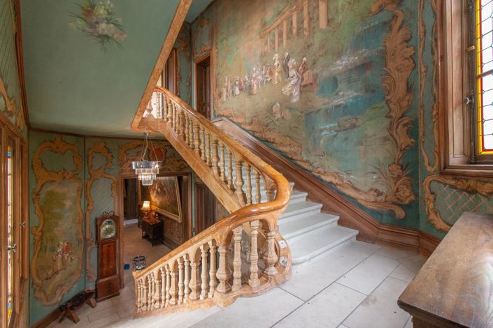 Image No.5-10 Bed House for sale