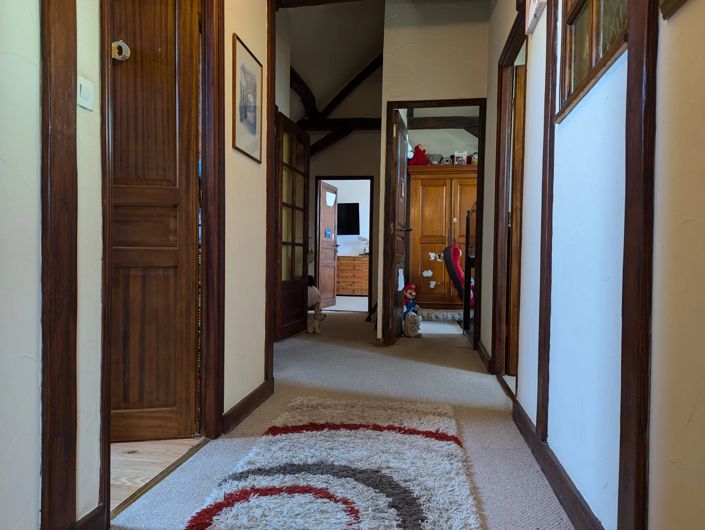 Image No.6-9 Bed House for sale