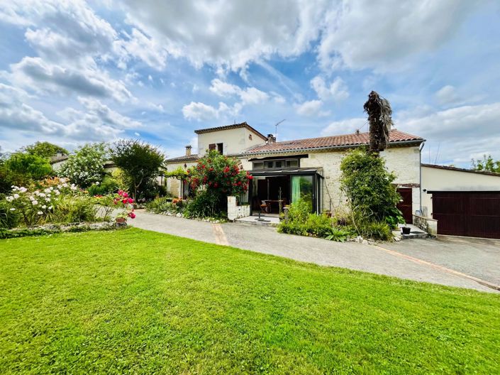 Image No.1-5 Bed Village House for sale