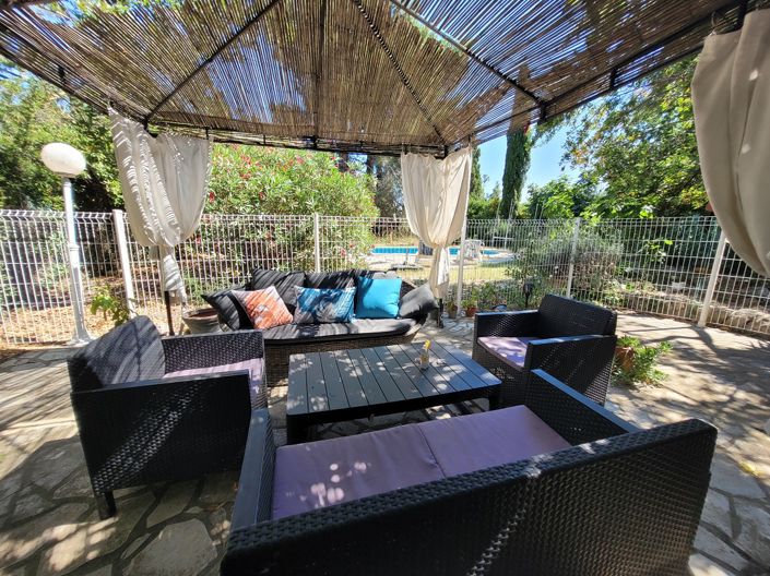 Image No.5-6 Bed House for sale