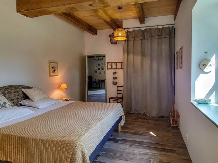 Image No.15-5 Bed House for sale