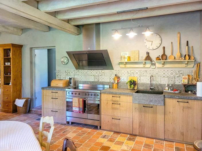 Image No.4-5 Bed House for sale