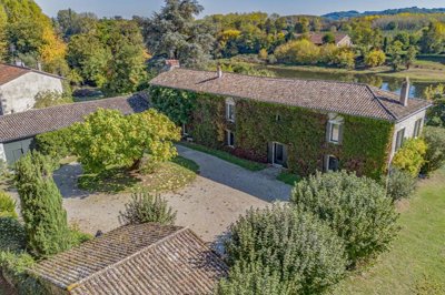 5 Bed House for sale