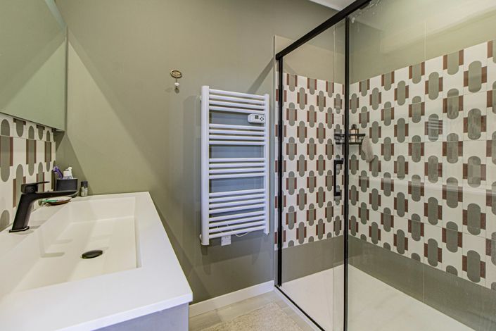 Image No.10-5 Bed House for sale