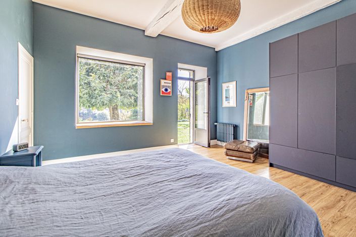 Image No.11-5 Bed House for sale