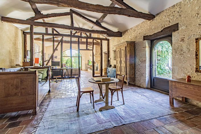 Image No.5-5 Bed House for sale