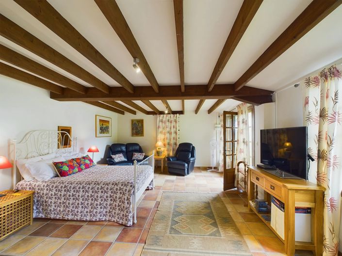 Image No.15-5 Bed House for sale