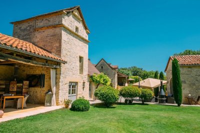 1 - Caylus, Maison