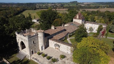 1 - Monflanquin, House