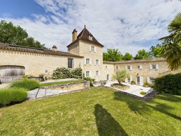 1 - Monflanquin, House