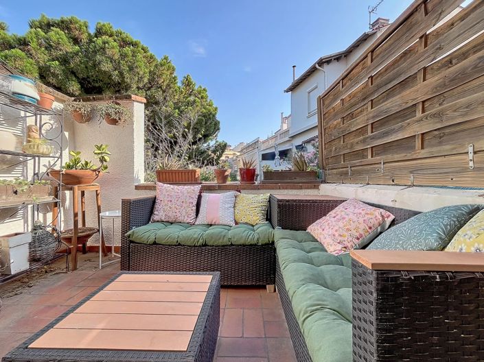 Image No.10-4 Bed House for sale