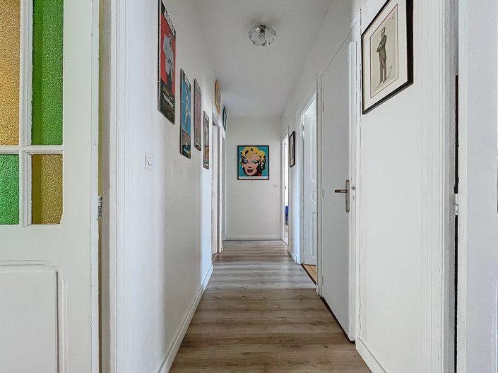 Image No.6-4 Bed House for sale