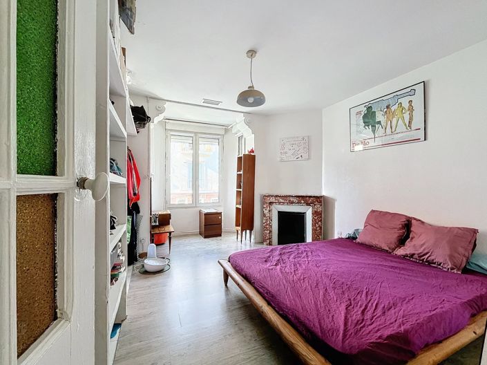 Image No.8-4 Bed House for sale