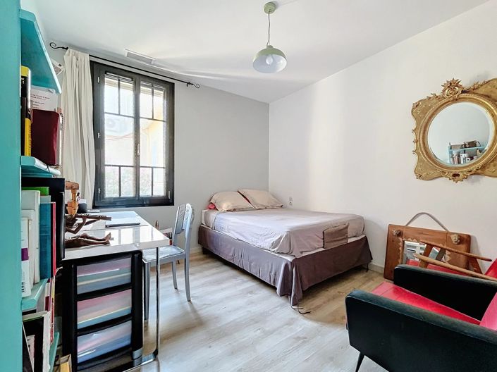 Image No.9-4 Bed House for sale