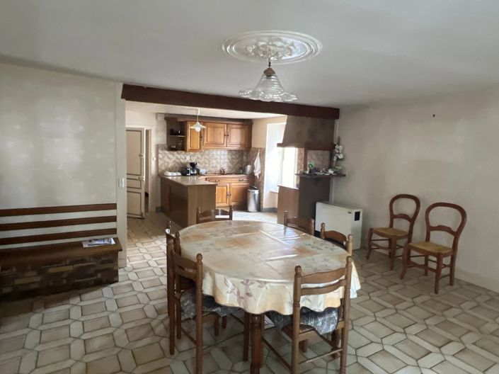 Image No.3-Maison de 4 chambres à vendre à Bellac