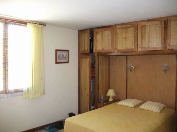 Image No.10-5 Bed House for sale