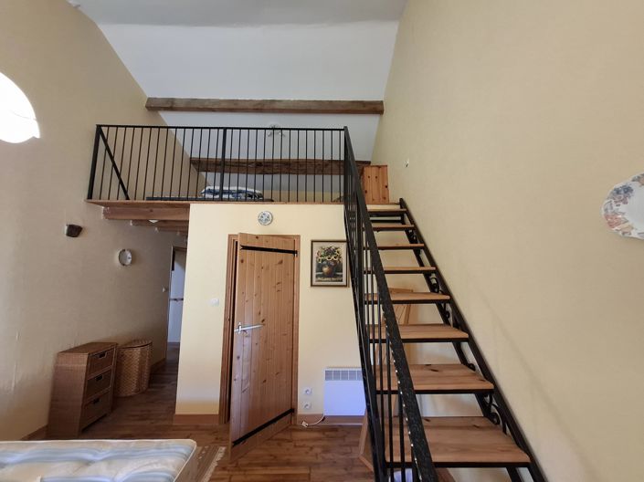 Image No.15-5 Bed House for sale