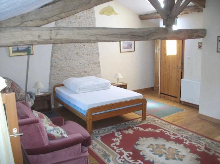 Image No.8-5 Bed House for sale