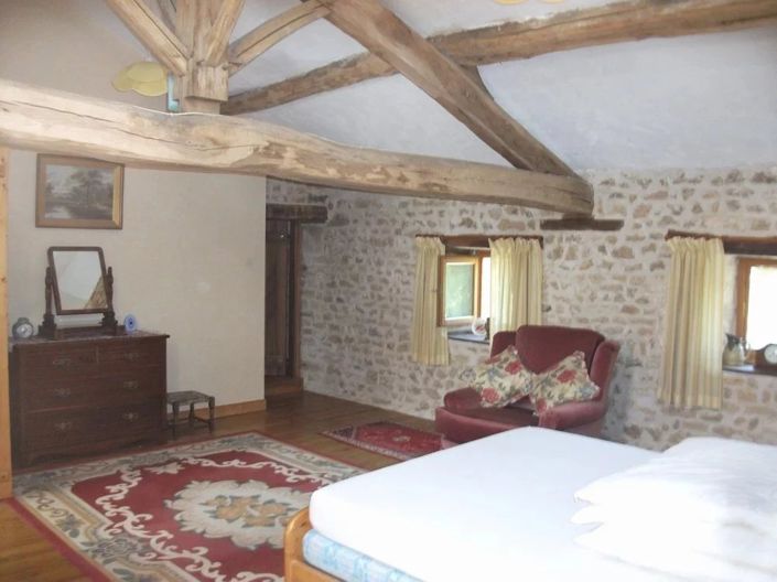 Image No.9-5 Bed House for sale