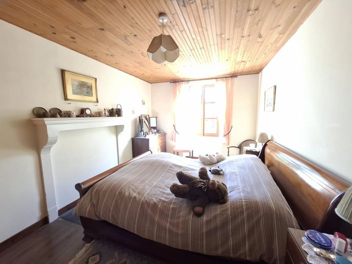 Image No.9-5 Bed House for sale