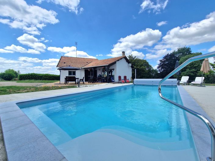 Image No.7-5 Bed House for sale