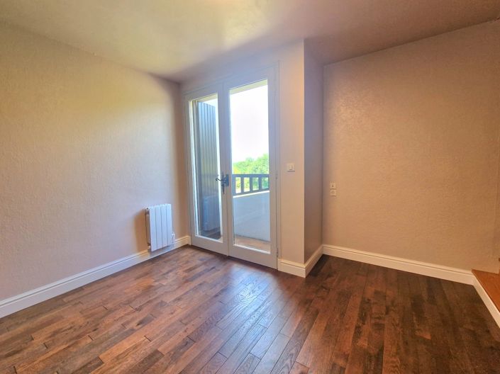 Image No.13-5 Bed House for sale