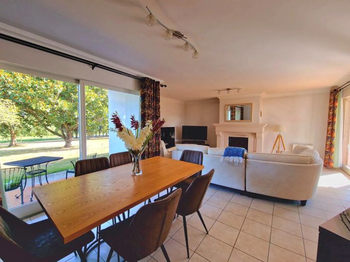 Image No.3-5 Bed House for sale