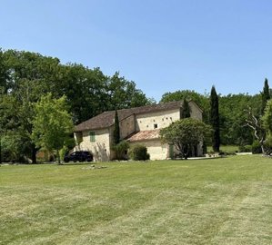 1 - Monflanquin, House