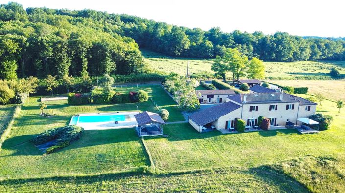 Image No.1-9 Bed House for sale