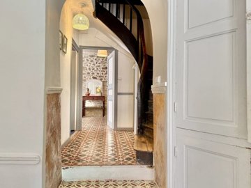 bf34c17102e8d76a082fe3569916cf4f3b9a61386b409