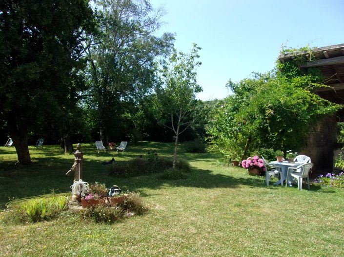 Image No.2-3 Bed Village House for sale