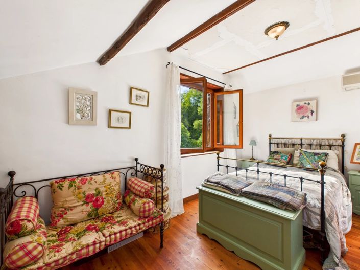 Image No.4-2 Bed House for sale