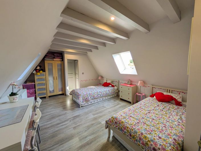 Image No.15-6 Bed House for sale