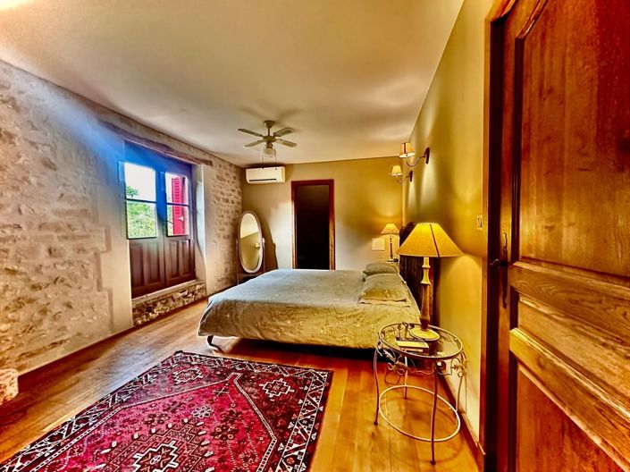 Image No.9-4 Bed Village House for sale