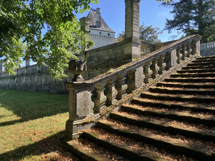 Image No.14-2 Bed Property for sale